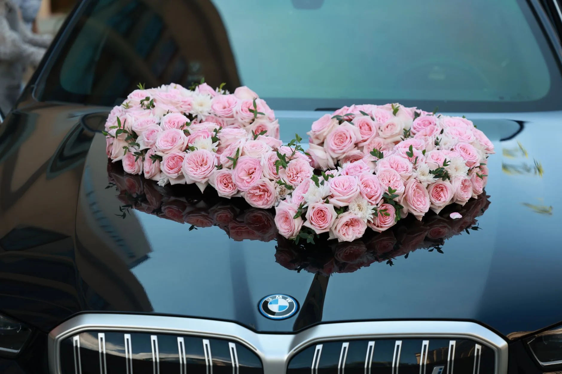 Luxury car detailed for an evening reception
